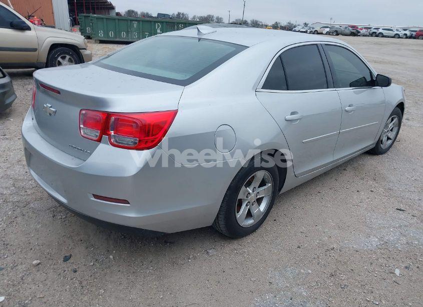 Photo 4 of 2015 Chevrolet Malibu LS (VIN 1G11B5SL7FF135185)
