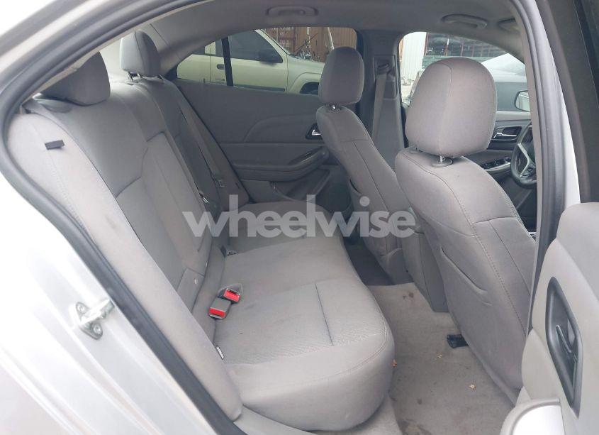 Photo 8 of 2015 Chevrolet Malibu LS (VIN 1G11B5SL7FF135185)