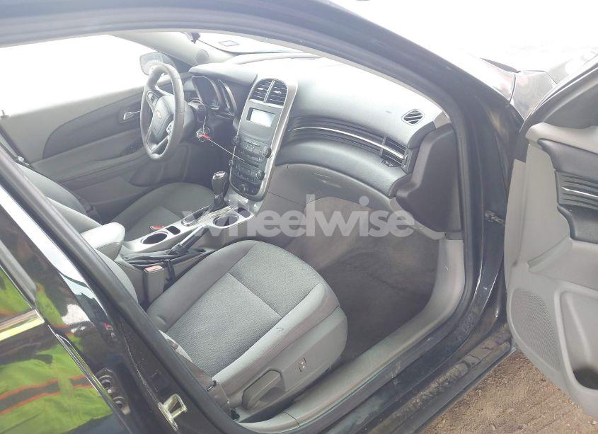 Photo 5 of 2015 Chevrolet Malibu LS (VIN 1G11B5SL7FF188131)