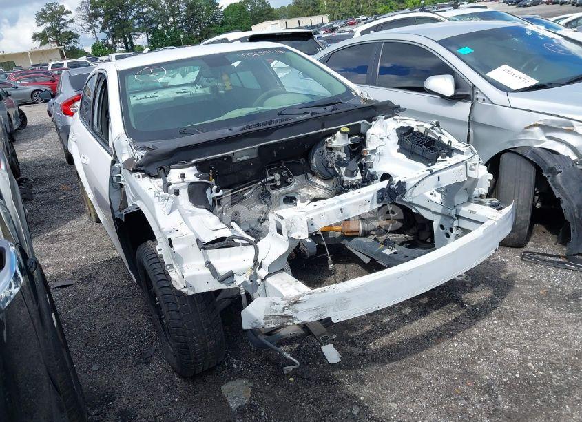2015 Chevrolet Malibu LS (VIN 1G11B5SL7FF306565) main photo