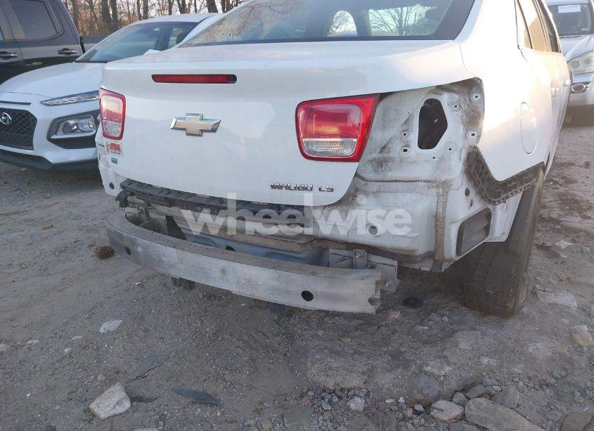 Photo 12 of 2015 Chevrolet Malibu LS (VIN 1G11B5SL7FF306565)