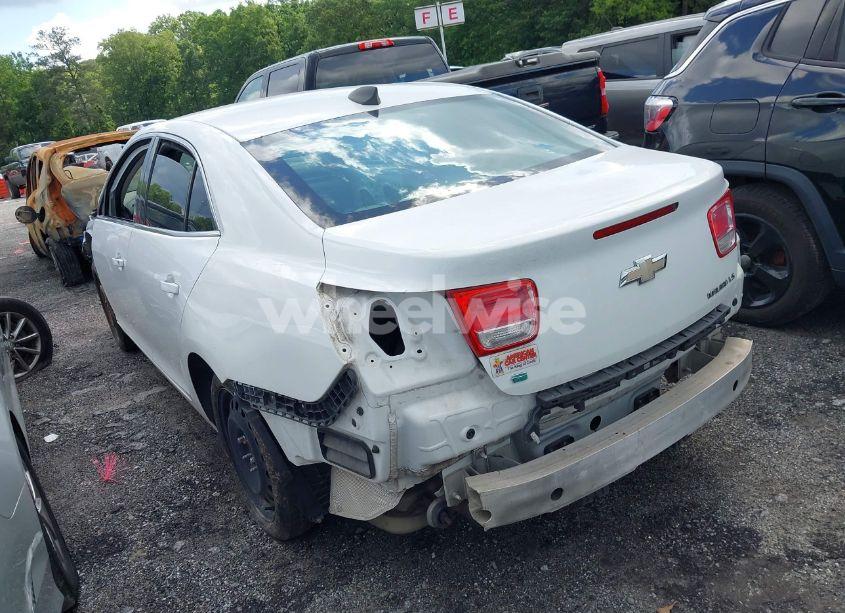 Photo 3 of 2015 Chevrolet Malibu LS (VIN 1G11B5SL7FF306565)