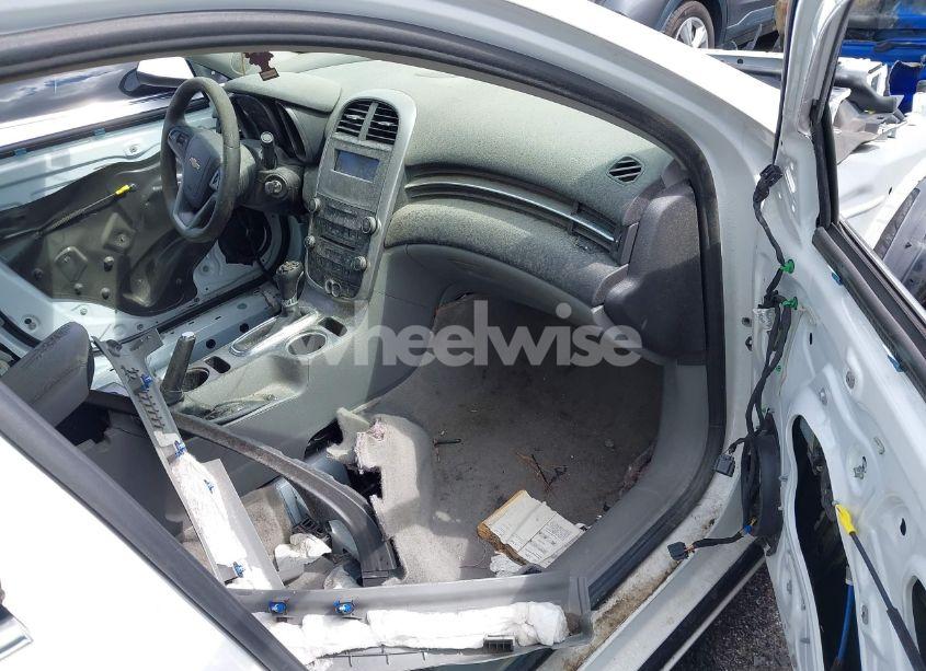 Photo 5 of 2015 Chevrolet Malibu LS (VIN 1G11B5SL7FF306565)