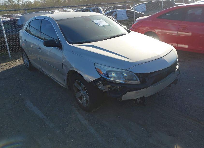 2015 Chevrolet Malibu LS (VIN 1G11B5SL7FF310650) main photo