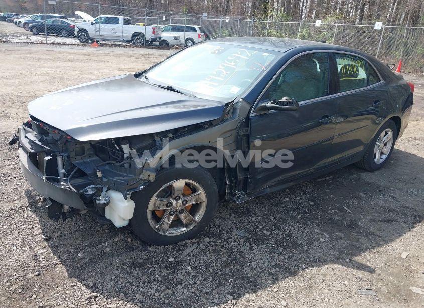 Photo 2 of 2015 Chevrolet Malibu LS (VIN 1G11B5SL7FF331823)