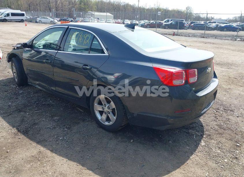 Photo 3 of 2015 Chevrolet Malibu LS (VIN 1G11B5SL7FF331823)