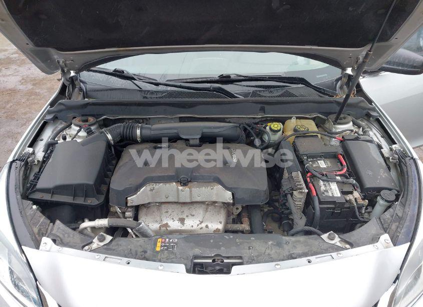 Photo 10 of 2015 Chevrolet Malibu LS (VIN 1G11B5SL7FU121072)