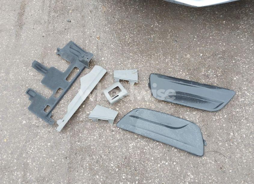 Photo 12 of 2015 Chevrolet Malibu LS (VIN 1G11B5SL7FU121072)