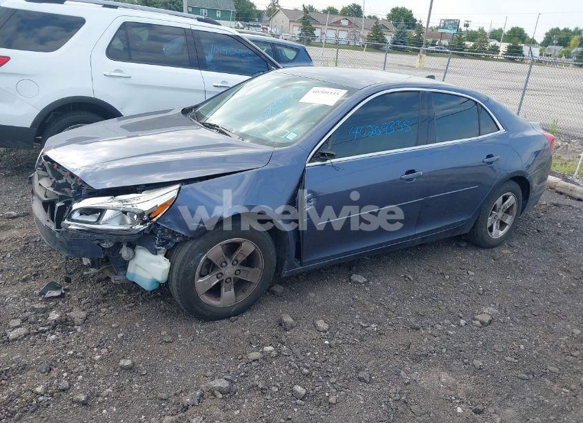 Photo 2 of 2014 Chevrolet Malibu 1LS (VIN 1G11B5SL8EF174592)