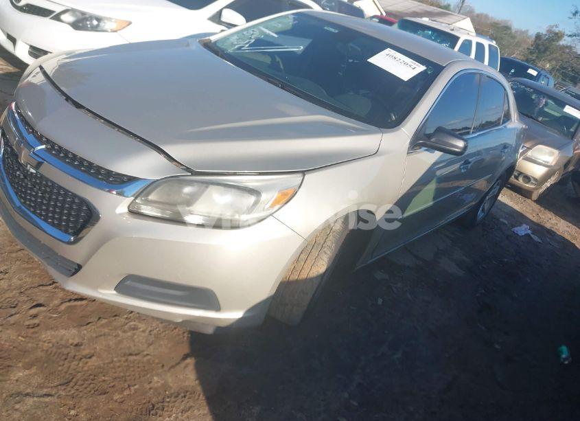 Photo 2 of 2014 Chevrolet Malibu 1LS (VIN 1G11B5SL8EF271470)