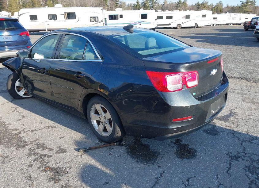 Photo 3 of 2015 Chevrolet Malibu LS (VIN 1G11B5SL8FF105807)