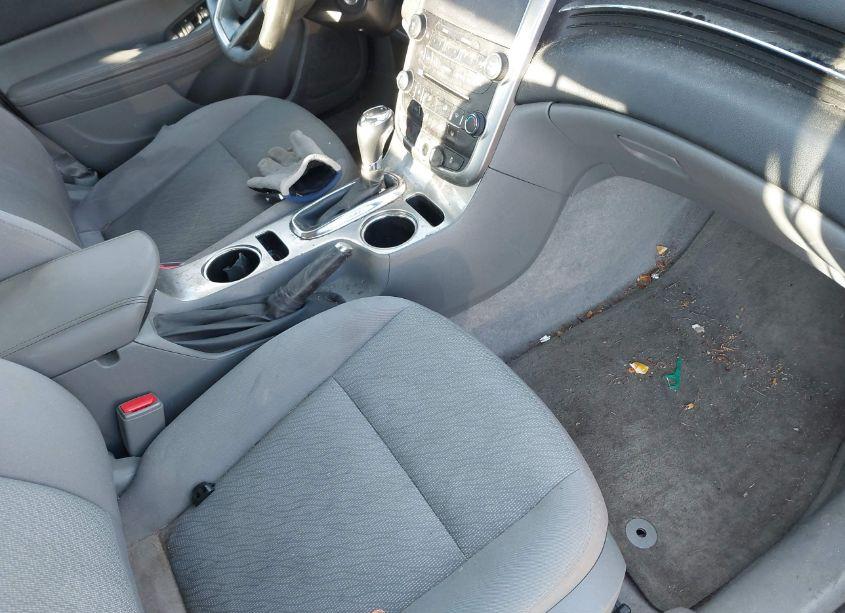 Photo 5 of 2015 Chevrolet Malibu LS (VIN 1G11B5SL8FF105807)