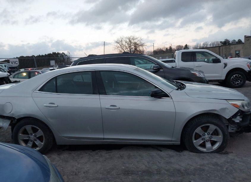 Photo 14 of 2015 Chevrolet Malibu LS (VIN 1G11B5SL8FF140072)