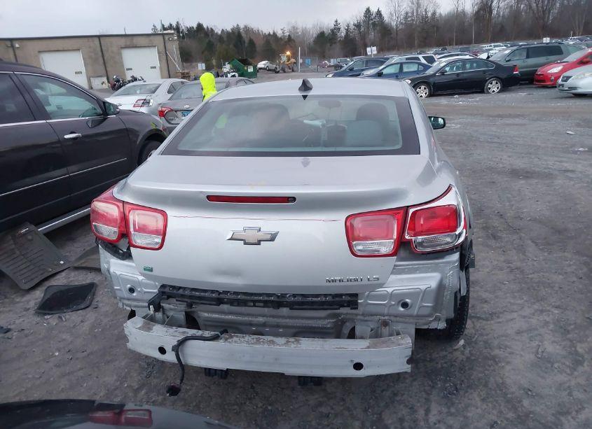 Photo 17 of 2015 Chevrolet Malibu LS (VIN 1G11B5SL8FF140072)