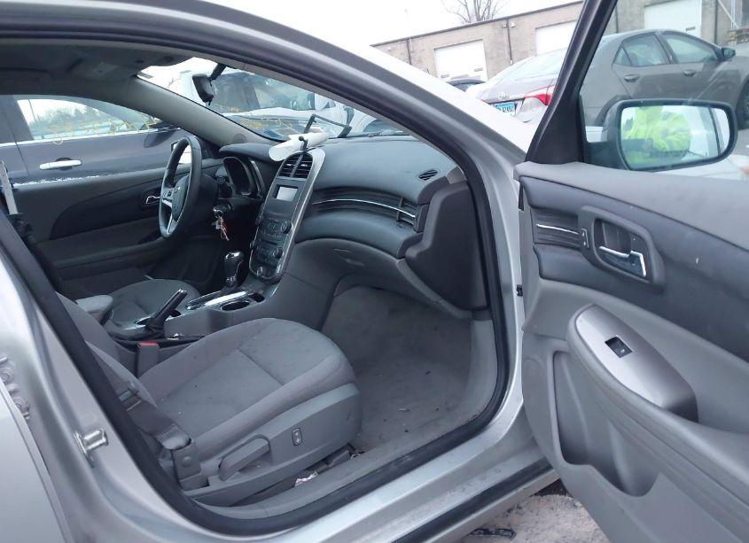 Photo 5 of 2015 Chevrolet Malibu LS (VIN 1G11B5SL8FF140072)