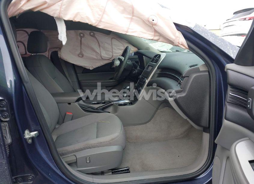 Photo 5 of 2015 Chevrolet Malibu LS (VIN 1G11B5SL8FF170771)