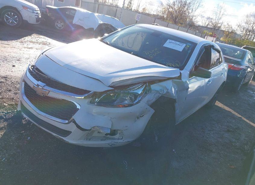 Photo 2 of 2015 Chevrolet Malibu LS (VIN 1G11B5SL8FF198019)