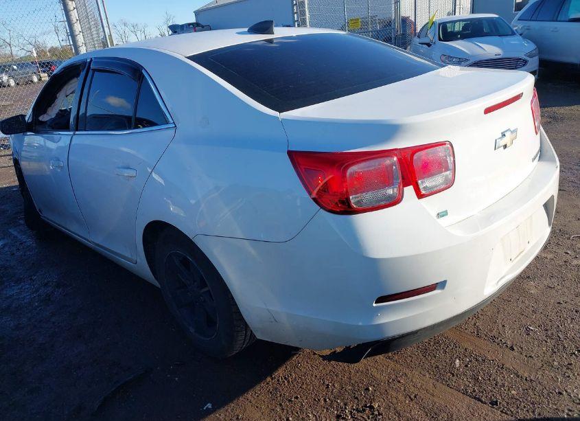 Photo 3 of 2015 Chevrolet Malibu LS (VIN 1G11B5SL8FF198019)