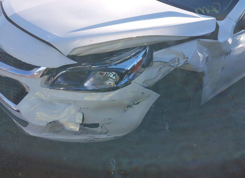 Photo 6 of 2015 Chevrolet Malibu LS (VIN 1G11B5SL8FF198019)