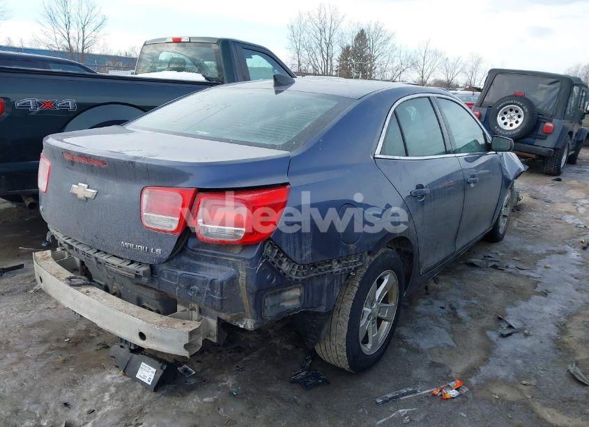 Photo 4 of 2015 Chevrolet Malibu LS (VIN 1G11B5SL8FF206362)