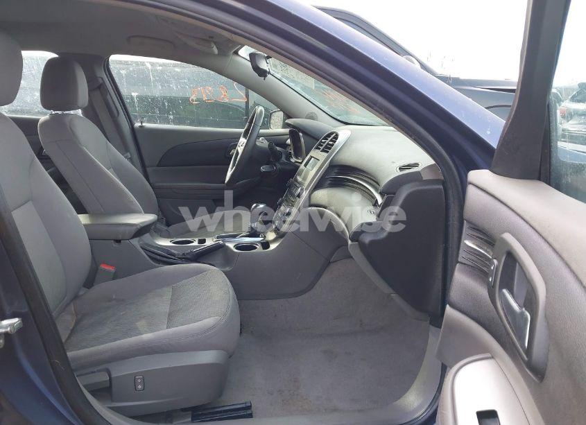 Photo 5 of 2015 Chevrolet Malibu LS (VIN 1G11B5SL8FF206362)