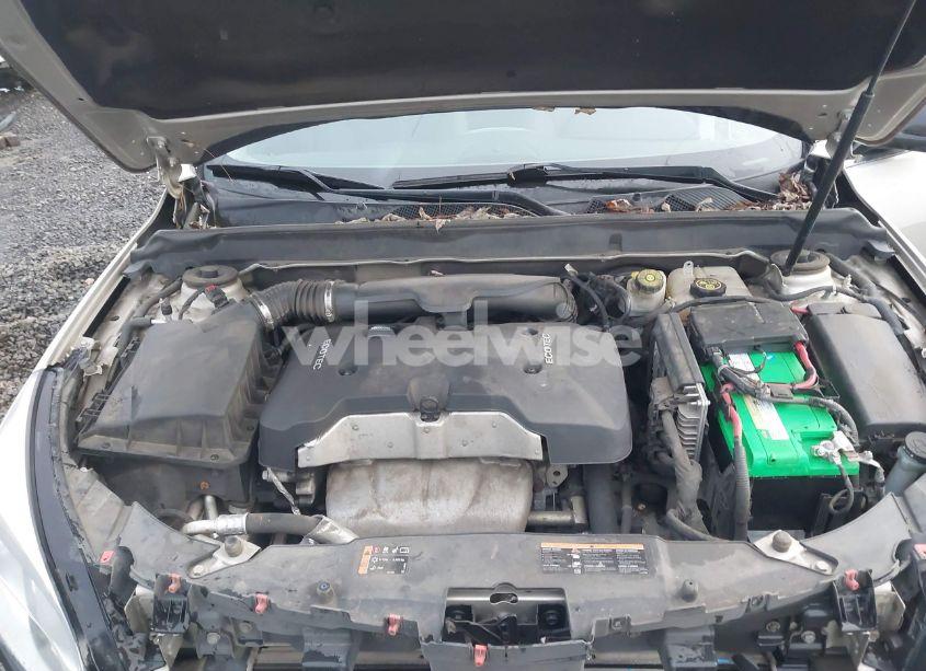 Photo 10 of 2015 Chevrolet Malibu LS (VIN 1G11B5SL8FF217944)