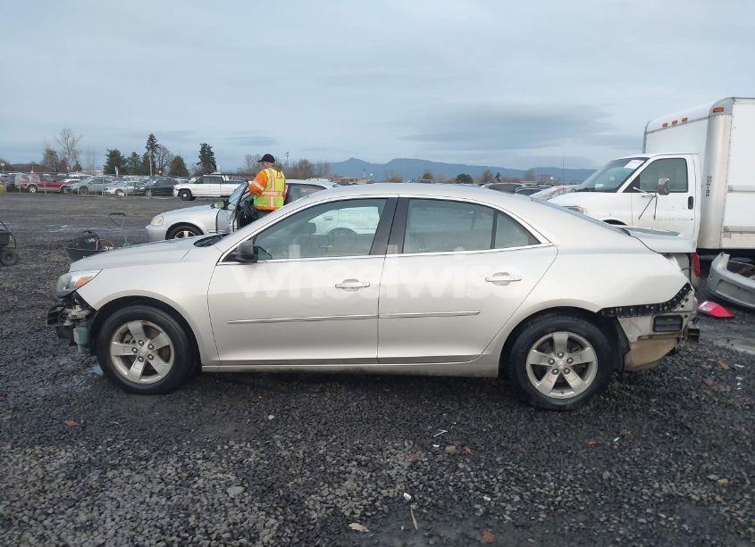 Photo 15 of 2015 Chevrolet Malibu LS (VIN 1G11B5SL8FF217944)