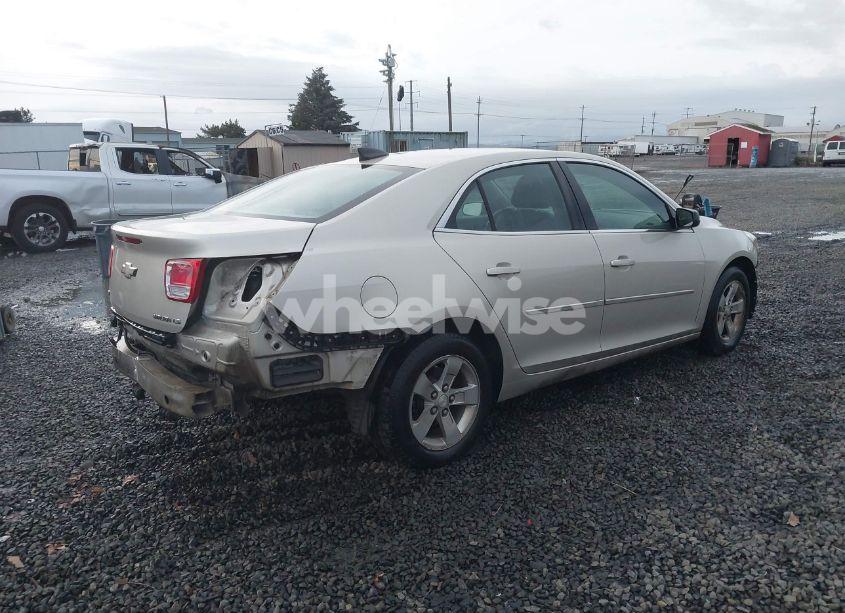 Photo 4 of 2015 Chevrolet Malibu LS (VIN 1G11B5SL8FF217944)