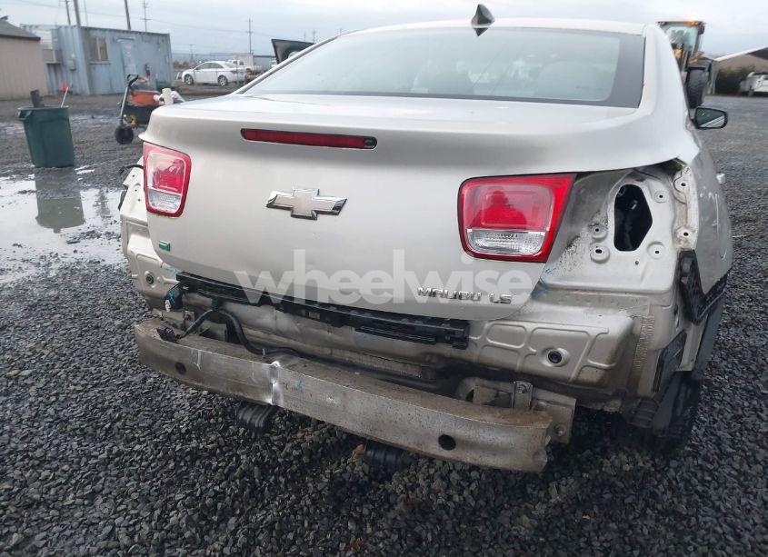 Photo 6 of 2015 Chevrolet Malibu LS (VIN 1G11B5SL8FF217944)