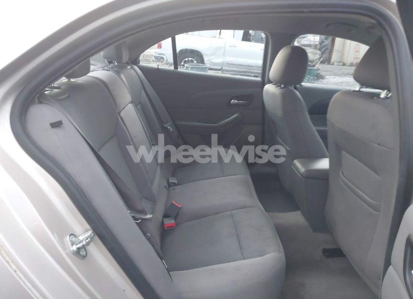 Photo 8 of 2015 Chevrolet Malibu LS (VIN 1G11B5SL8FF217944)
