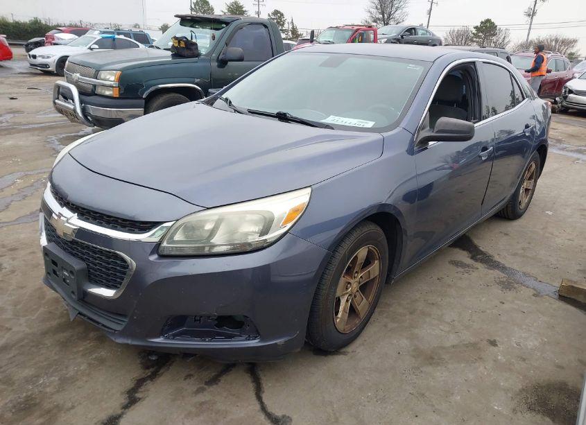 Photo 2 of 2015 Chevrolet Malibu LS (VIN 1G11B5SL8FF221251)