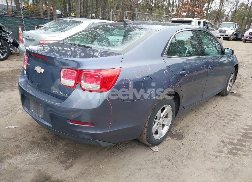 Photo 4 of 2015 Chevrolet Malibu LS (VIN 1G11B5SL8FF255836)