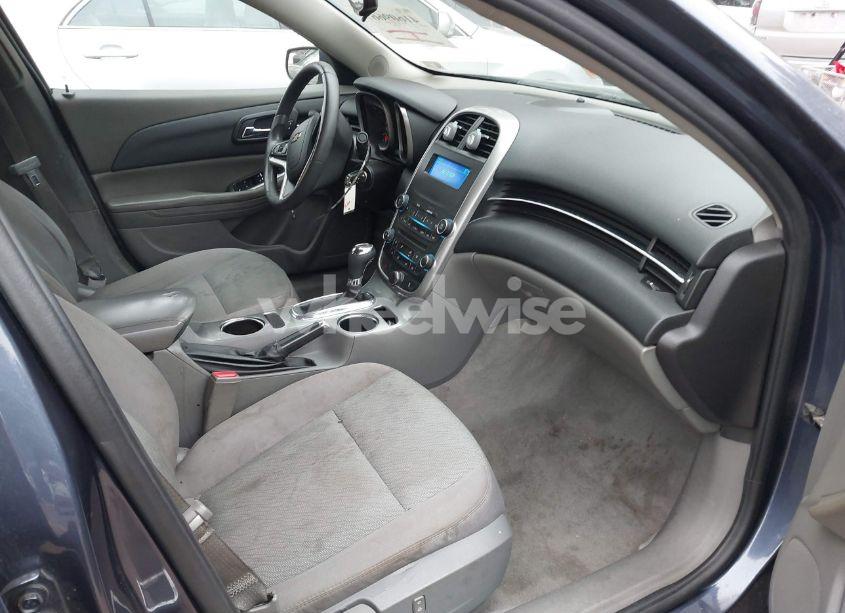 Photo 5 of 2015 Chevrolet Malibu LS (VIN 1G11B5SL8FF255836)
