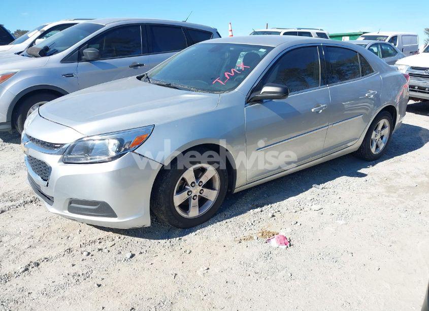 Photo 2 of 2015 Chevrolet Malibu LS (VIN 1G11B5SL8FF279795)