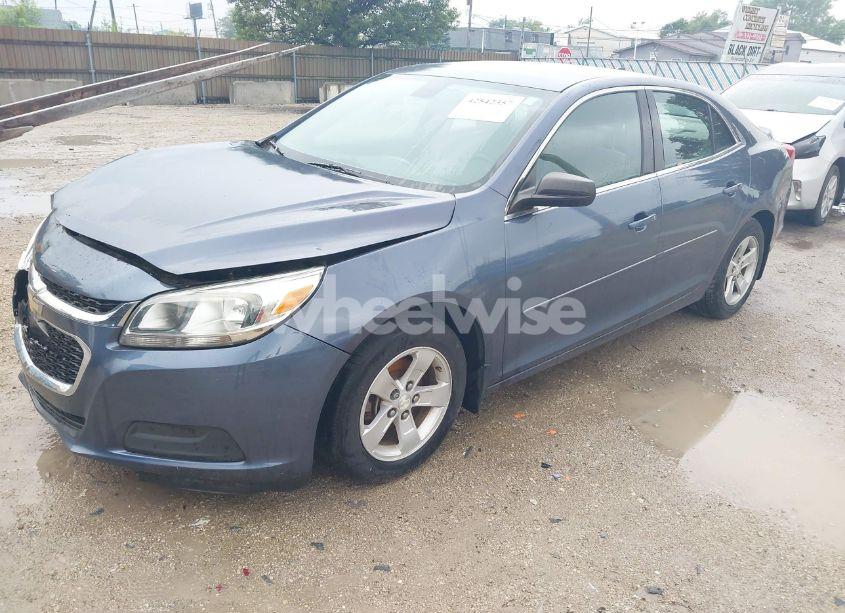 Photo 2 of 2014 Chevrolet Malibu 1LS (VIN 1G11B5SL9EF133582)