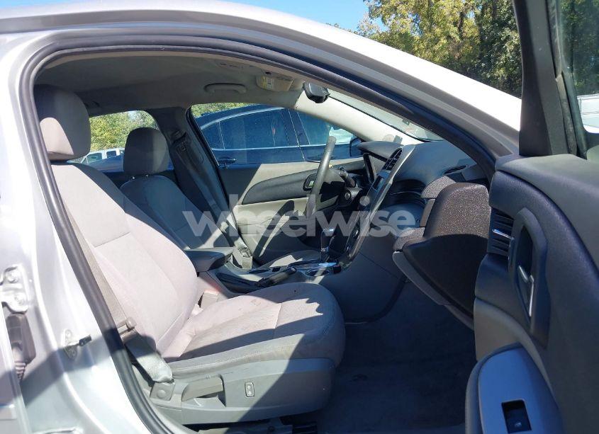 Photo 5 of 2014 Chevrolet Malibu 1LS (VIN 1G11B5SL9EF191109)