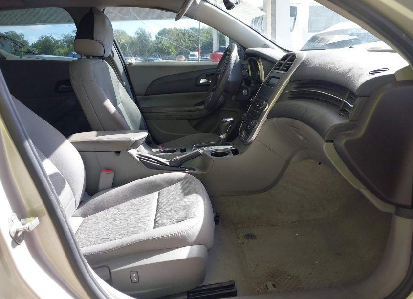 Photo 5 of 2014 Chevrolet Malibu 1LS (VIN 1G11B5SL9EF271347)