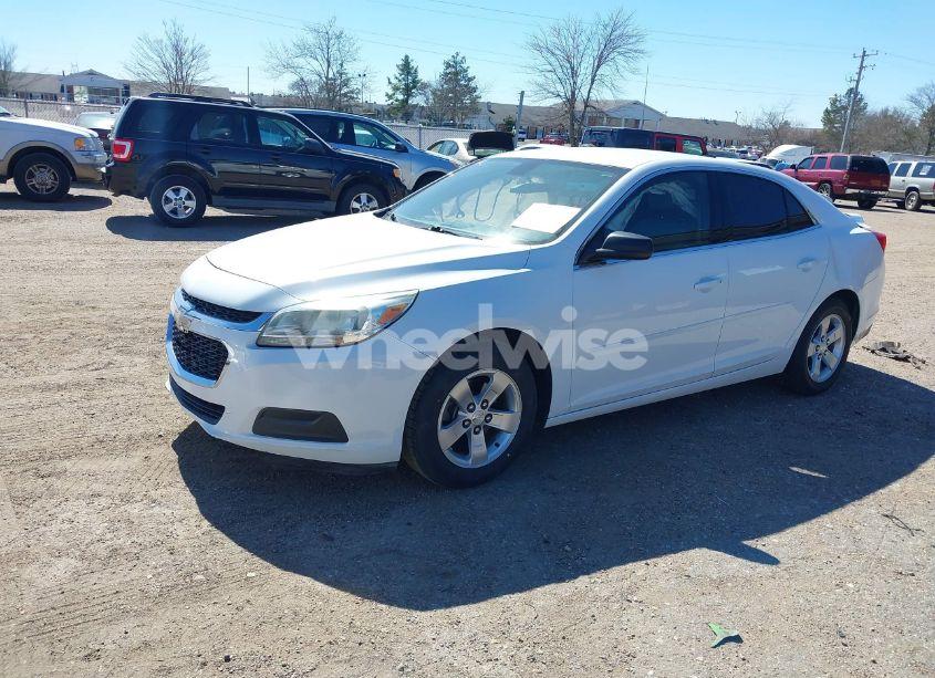 Photo 2 of 2015 Chevrolet Malibu LS (VIN 1G11B5SL9FF187742)