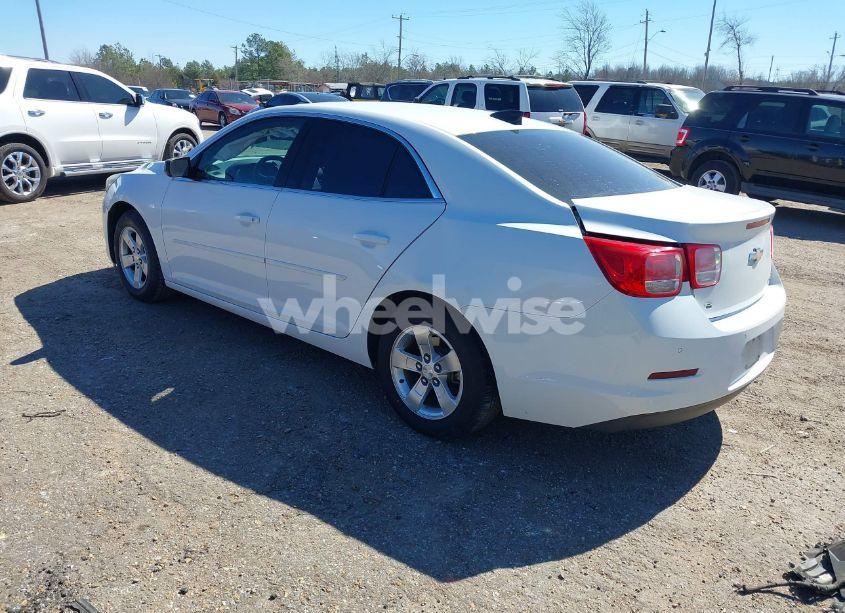 Photo 3 of 2015 Chevrolet Malibu LS (VIN 1G11B5SL9FF187742)