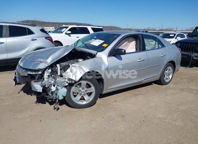 Photo 2 of 2015 Chevrolet Malibu LS (VIN 1G11B5SL9FF188308)