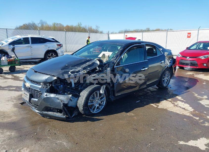 Photo 2 of 2015 Chevrolet Malibu LS (VIN 1G11B5SL9FF192505)