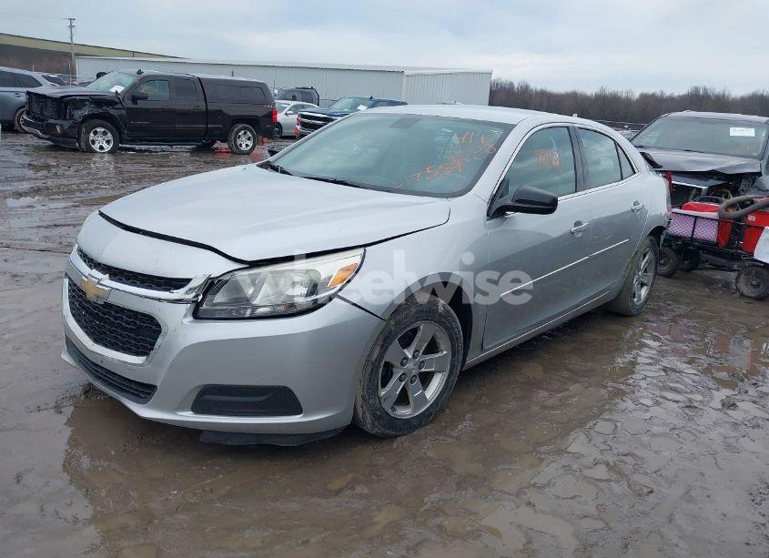 Photo 2 of 2015 Chevrolet Malibu LS (VIN 1G11B5SL9FF217581)
