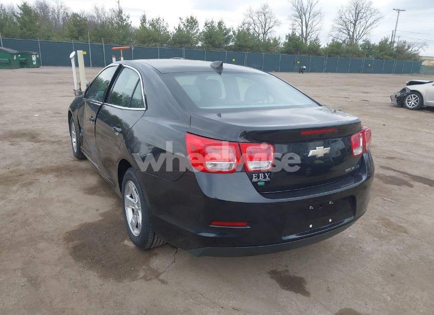 Photo 3 of 2015 Chevrolet Malibu LS (VIN 1G11B5SL9FF255330)