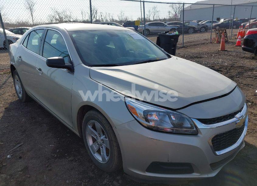 2015 Chevrolet Malibu LS (VIN 1G11B5SL9FF311668) main photo