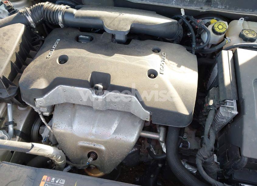 Photo 10 of 2015 Chevrolet Malibu LS (VIN 1G11B5SL9FF311668)