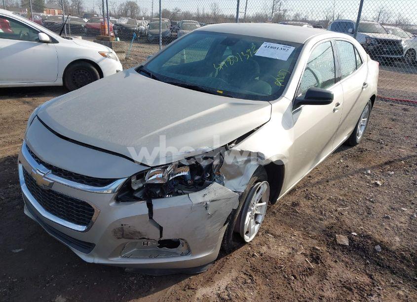Photo 2 of 2015 Chevrolet Malibu LS (VIN 1G11B5SL9FF311668)