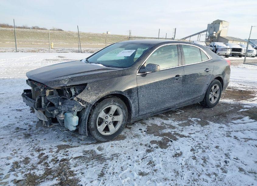 Photo 2 of 2015 Chevrolet Malibu LS (VIN 1G11B5SL9FF332570)