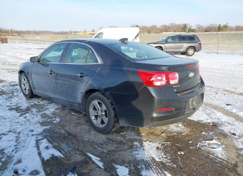 Photo 3 of 2015 Chevrolet Malibu LS (VIN 1G11B5SL9FF332570)
