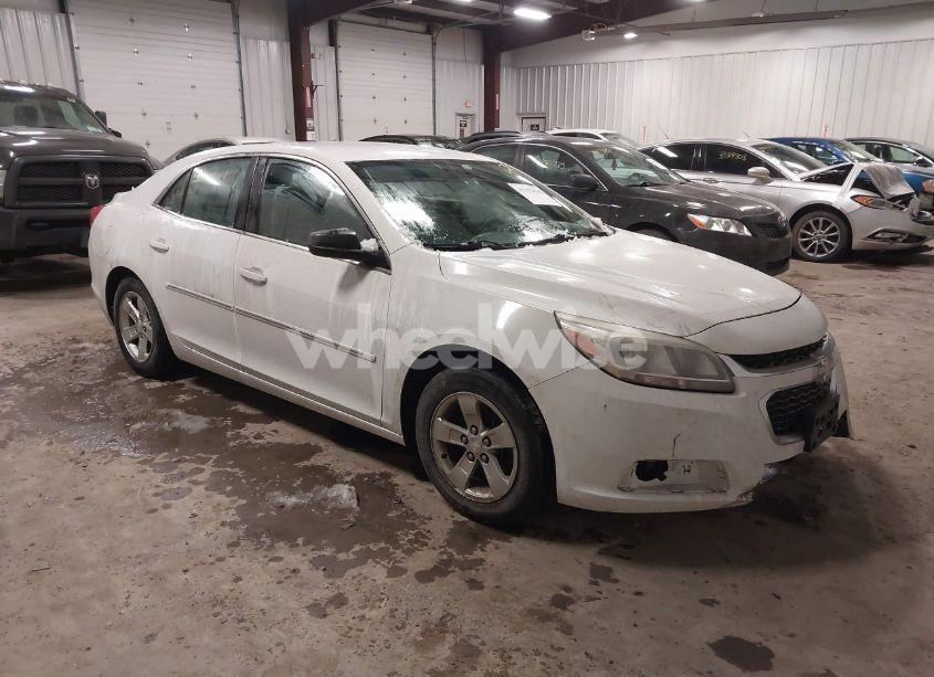 2015 Chevrolet Malibu LS (VIN 1G11B5SL9FF347165) main photo