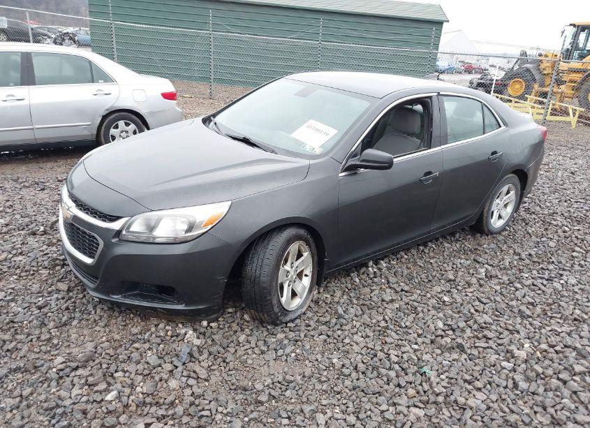 Photo 2 of 2015 Chevrolet Malibu LS (VIN 1G11B5SLXFF132037)